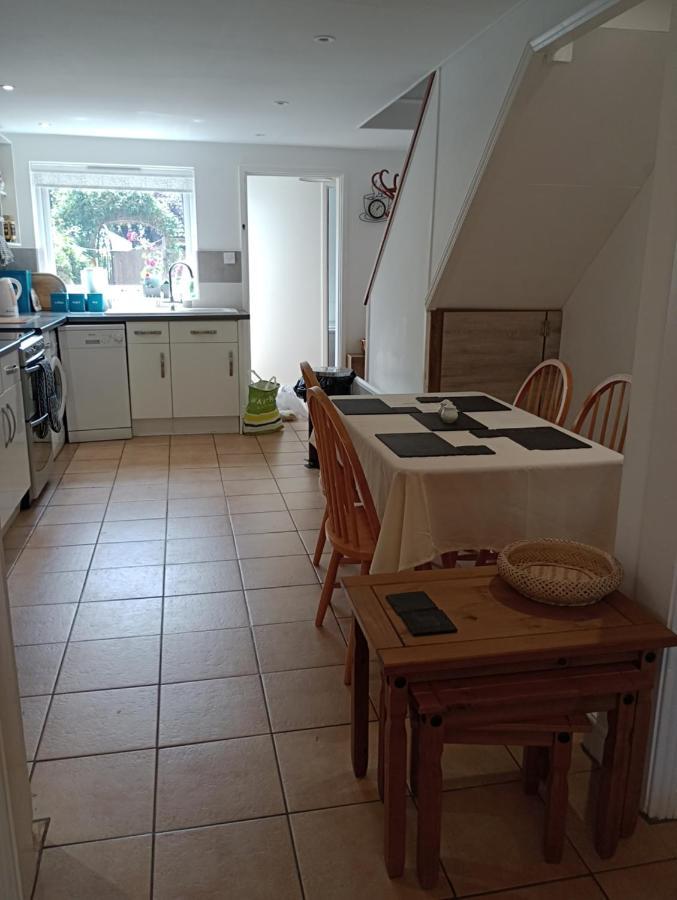 Bellevue Cottage Wicken  Экстерьер фото